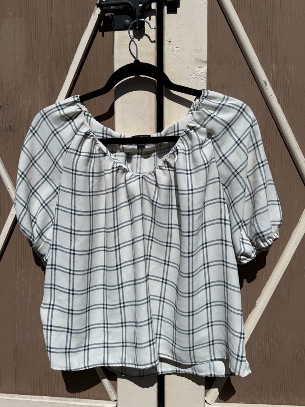 Ann Taylor White Plaid Puff Sleeve Peasant Blouse